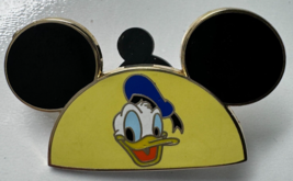2008 Disney Character Donald Duck Mickey Mouse Hat Ear Pin - £7.77 GBP