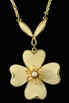 Vintage Costume Jewelry ART Cream Enamel DOGWOOD Flower Pendant Necklace - £18.97 GBP