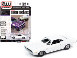 1970 Dodge Challenger R/T White &quot;Hemmings Muscle Machines&quot; Magazine Cover Car... - £13.29 GBP