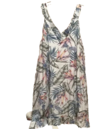 H&amp;M Hummingbird V Neck Ruffle Hem Dress - $224.64 MXN
