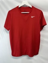 Nike Dri Fit The Nike Tee Athletic Cut T-Shirt Red Crewneck M - £11.65 GBP