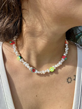 Fruity Pearl Choker - $204.85 MXN