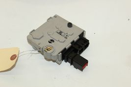 2003-2006 MERCEDES BENZ W215 CL500 REAR BATTERY JUNCTION LINK FUSE J949 image 3