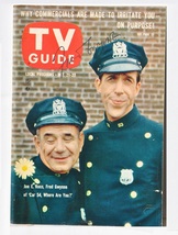 FRED GWYNNE SIGNED TV GUIDE October 21, 1961 -  CAR 54, WHERE ARE YOU?  ... - £470.82 GBP