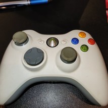 Official Microsoft Xbox 360 Wireless Controller - White, tested &amp; works - $18.61