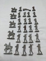 Lot Of (28) Vintage Lead Soldier And Calvary Figures 1 3/4&quot; - £118.69 GBP