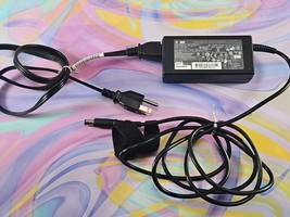 HP OEM 65W Power Adapter TPC-LA58 3.33A 19.5V - €4,41 EUR