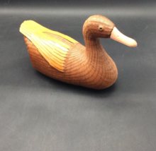 Vintage Shanghai Handicrafts Woven Wicker Duck - £67.89 GBP