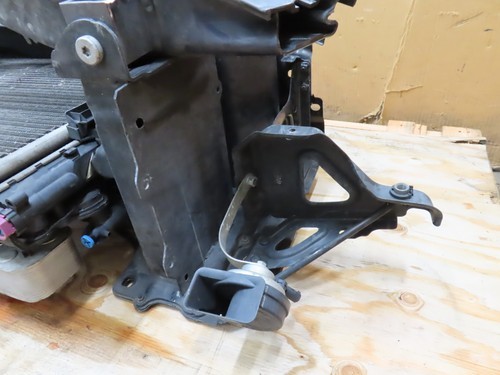 07 BMW Z4 E85 #1311 Radiator Core Support Assembly W/Fan Reinforcement & Mount Item image 6