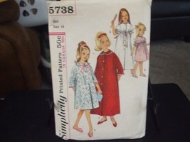 Simplicity 5738 Girl's Robe in 2 Lengths Pattern - Size 14 Bust 32 Waist 26 - $9.89