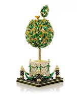Keren Kopal Bay Tree Egg with Trinket box Decorated with Austrian Crystals - $152.82