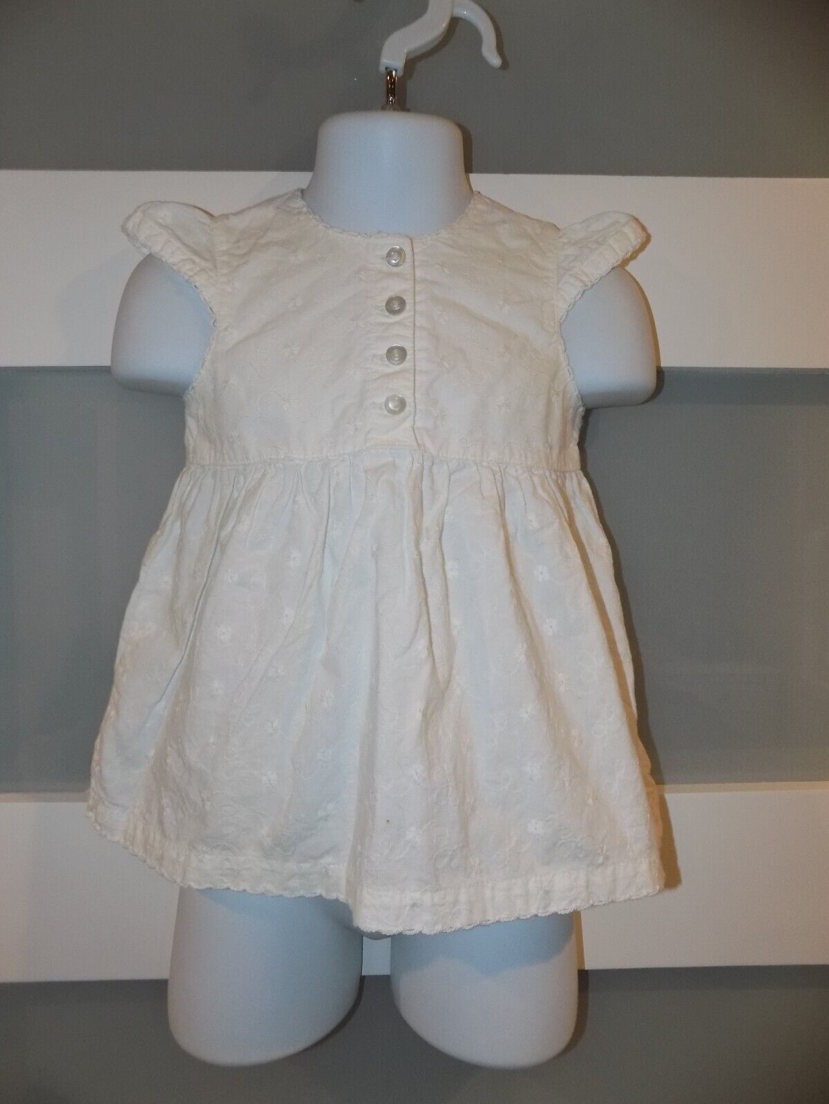 H&M White Cotton White Embroidered Dress W/Bottoms Size 2/4 Months Infant - $18.25