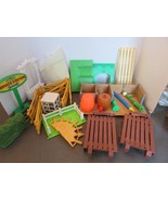 LOT OF TOY PARTS ACCESSORIES DOCKS FENCING CORRAL SIGN ARCH CAGE PLANE L... - £6.94 GBP