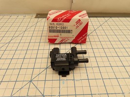 Toyota 90910-13001 Vacuum Solenoid Valve Switch - $2,246.03 MXN
