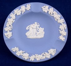 Wedgwood Blue Jasperware Ashtray Mint Condition w Original Box - £5.51 GBP