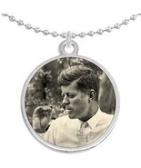JFK Marijuana Smoking Weed Round Pendant Necklace Beautiful Fashion Jewelry - $22.98 CAD