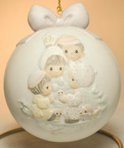 Precious Moments: Peace On Earth - 523062 - Holiday Ornament - £8.44 GBP