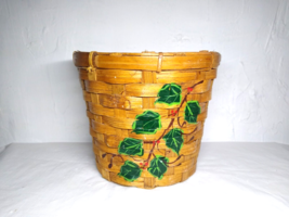 Light/Medium Brown Wicker Woven Band Round Basket w/ Holly Berry Painted Design - £13.21 GBP