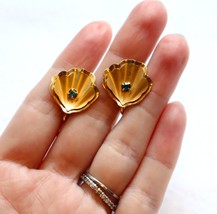 Vintage 1940s Bugbee Niles Clip On Earrings BN Gold Tone Blue Rhinestones Shells - £18.32 GBP