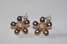 14K Rose Gold Flower Stud Earrings W/ Pearl &amp; Cubic Zirconia For Pierced Ears - £175.81 GBP