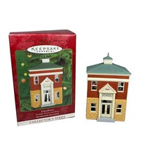 Hallmark Keepsake Ornament Schoolhouse 2000 Nostalgic Houses &amp; Shops Series #17 - £9.03 GBP