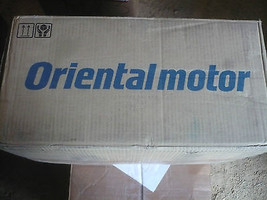 New Oriental Motors BHF62ST-100RH with Motor Controller - $179.49