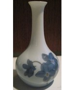 B &amp; G Bing Grondahl SOFT BLUE &amp; WHITE VASE MADE IN DENMARK #8378/143 - $19.79