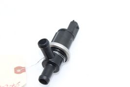 97-04 PORSCHE BOXSTER FUEL TANK VAPOR VALVE Q8464 image 4