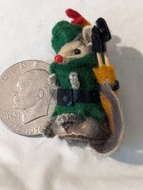 Original Real Fur Little Mouse Factory USA Mouse Robin Hood Quiver Arrow Green - £25.70 GBP