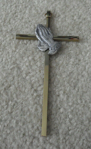 Vintage 1970s Cawley Gifts Praying Hands Cross Wall Hanging 6&quot; Tall - $401.37 MXN