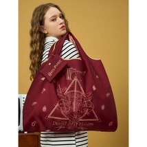 Official Harry Potter Burgundy Reusable Travel Tote Bag - $281.56 MXN
