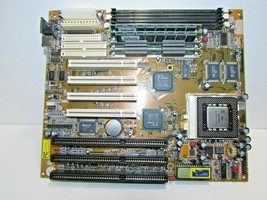 Intel SOCKET 7 motherboard Mb82165087 + PENTIUM MMX + RAM - $467.49