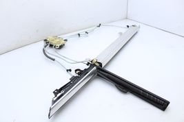 2002-2005 BMW 745i REAR LEFT DRIVER DOOR WINDOW SUN ROLLER SHADE MOTOR U0428 image 3