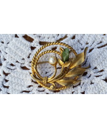 Vintage Sara Coventry Gold Tone Flower Brooch, Pin Faux Pearl Jade Color... - $15.00
