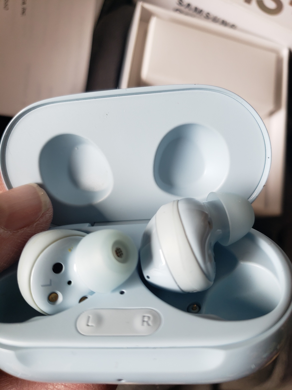 Samsung Galaxy Buds + White - £22.60 GBP