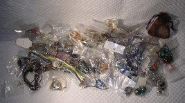  Mix Lot Of New Fashion Jewelry 60 Pieces Necklace Earrings Cabochon - £23.29 GBP