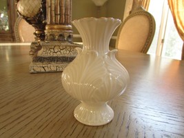 LENOX CHINA ELFIN BUD VASE 4-3/8&quot;H IVORY WITH GOLD RIM MADE IN USA - $11.83