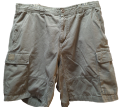 Columbia Green Tan Men&#39;s cargo shorts sz 36 used - £13.23 GBP