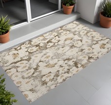 2&#39; X 3&#39; Khaki Floral Washable Non Skid Indoor Outdoor Area Rug - $1,136.07 MXN