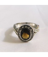 Silver Metal Ring Size 8.50 with a Brown/Purple and White Stones # 20798 - $278.07 MXN