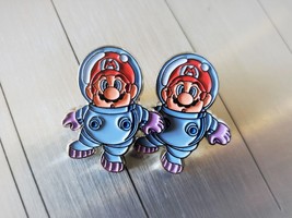 Super Mario Land 2 Astronaut Spaceman - Metal Collector Pin - £5.46 GBP
