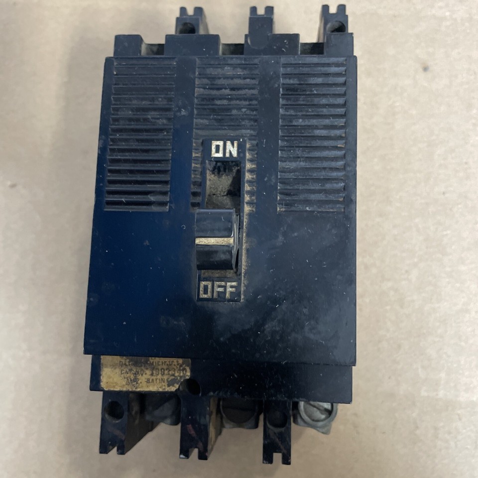Square D 3 Phase Circuit Breaker, 40 Amp,  992840 3 Pole Used - $40.20