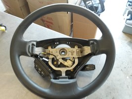 Steering Column Wheel From 2004 Suzuki Grand Vitara  2.7 - $147.00