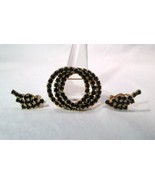 Vintage Black Rhinestone Gold Tone Brooch &amp; Clip Earrings Set K1495 - £42.57 GBP