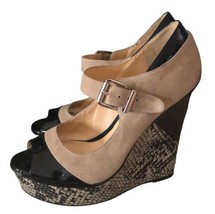 Gianni Bini tan black patent snake canvas wedges Women’s Size 6.5 - $29.69