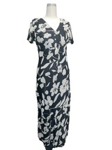 Adini Soft Georgette Lined V Neck Floral Print Short Sleeve Dress in Black/Cream - £44.76 GBP