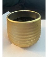 Small Metal Gold Planter - $247.08 MXN