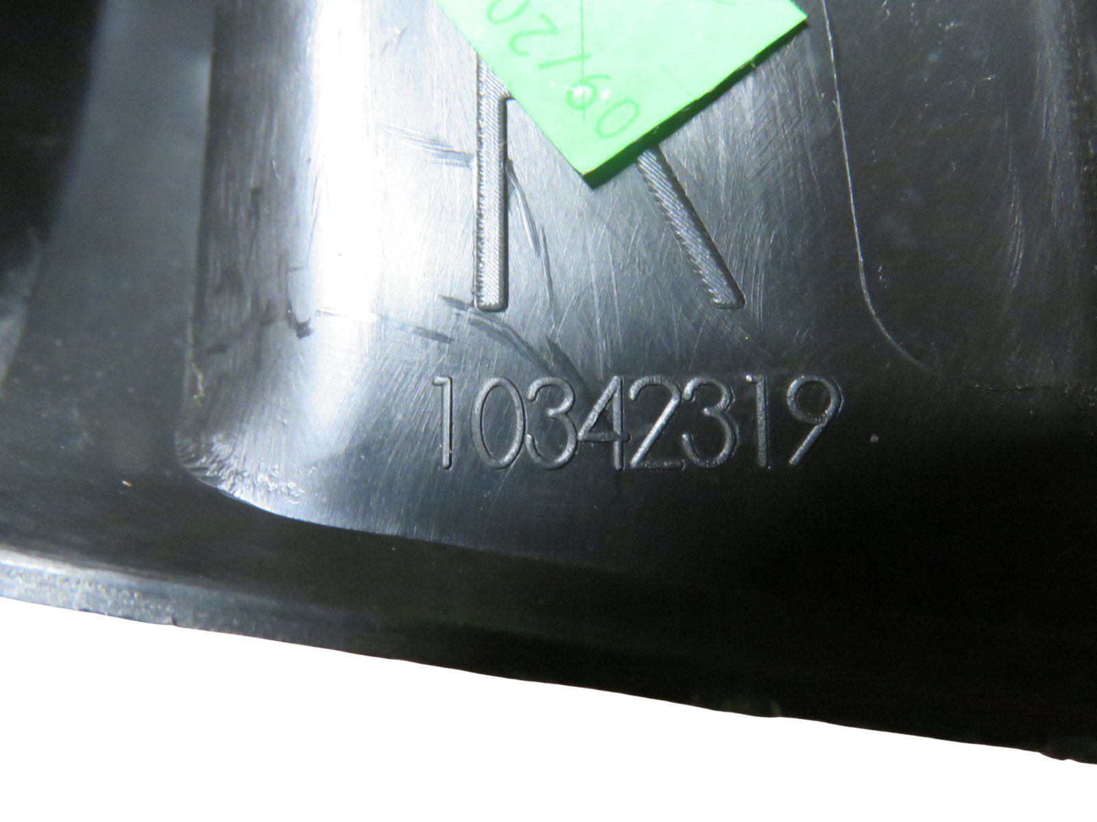 05-13 Corvette C6 TARGA Top Storage Bracket Cover Trim RIGHT Passenger 10342319 Item image 4