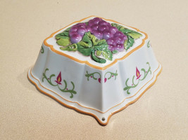 Le Cordon Bleu The Franklin Mint 1986 Grapes On A Vine Mold Made In Thailand - £15.82 GBP