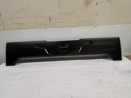 2019-2021 2022 2023 NISSAN TITAN PRO4X REAR OEM TAILGATE APPLIQUE MOLDIN... - €516,60 EUR